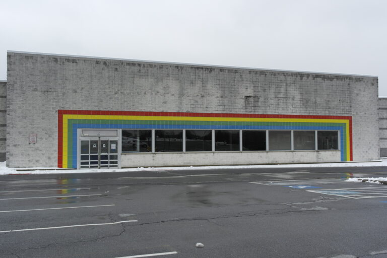 Former Toys "R" Us - Harrisburg, PA