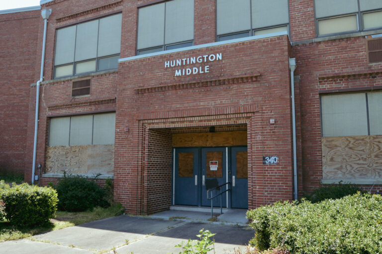 Huntington Middle School - Newport News, Virginia