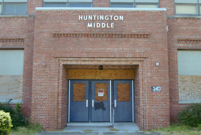 Huntington Middle School - Newport News, Virginia