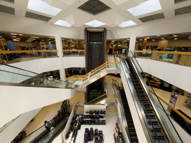 The Marine Corps Exchange - Joint Base Myer–Henderson Hall